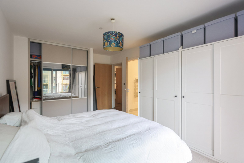3 bedrooms apartments/flats to sale in Lismore Boulevard, Colindale Gardens, Colindale-image 10