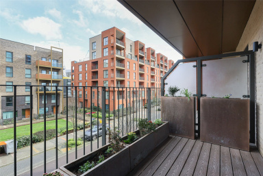 Lismore Boulevard, Colindale Gardens - NW9 view 18