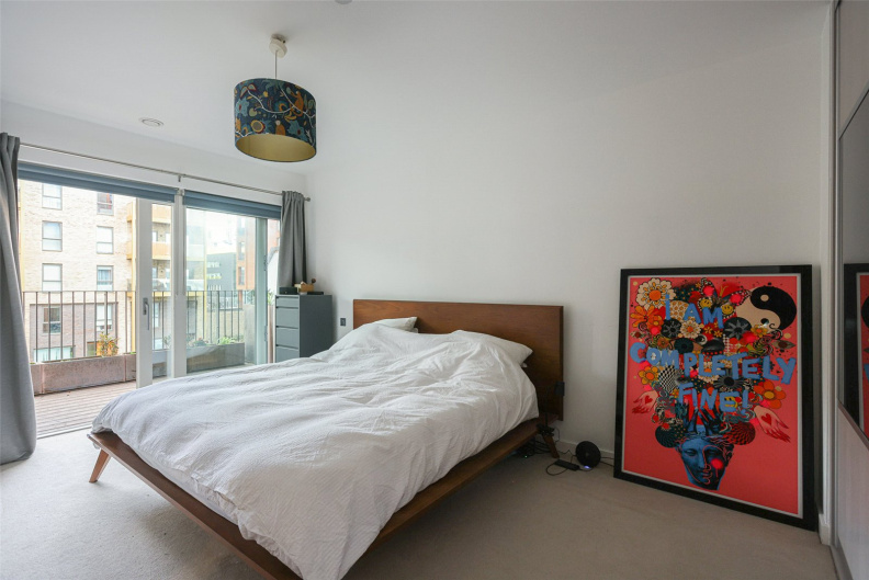 3 bedrooms apartments/flats for sale in Lismore Boulevard, Colindale Gardens - NW9 view 12