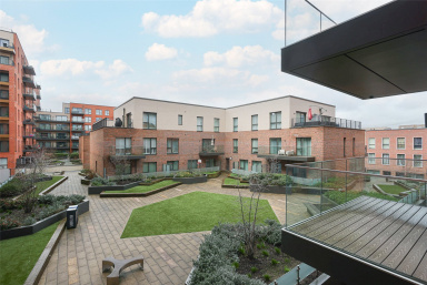 Lismore Boulevard, Colindale Gardens - NW9 view 23