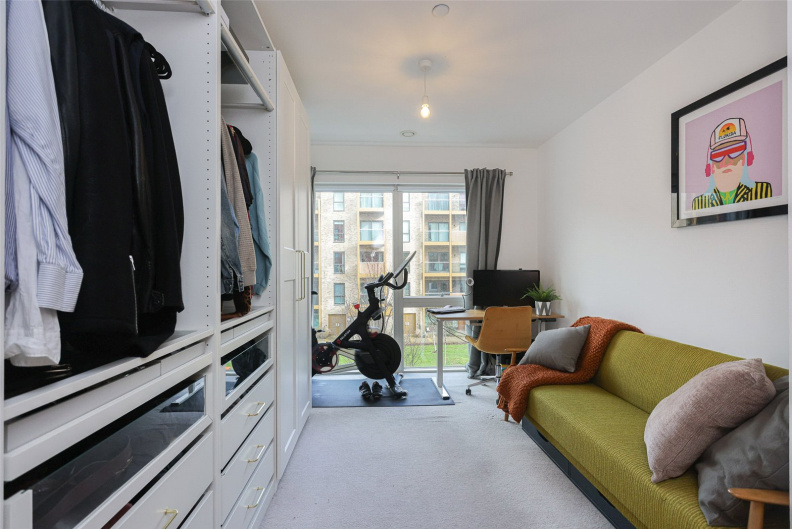3 bedrooms apartments/flats to sale in Lismore Boulevard, Colindale Gardens, Colindale-image 13