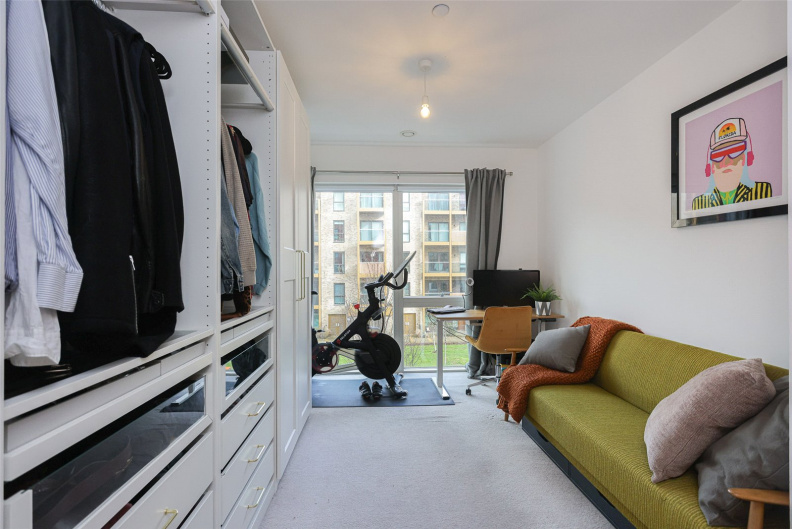 3 bedrooms apartments/flats for sale in Lismore Boulevard, Colindale Gardens - NW9 view 13