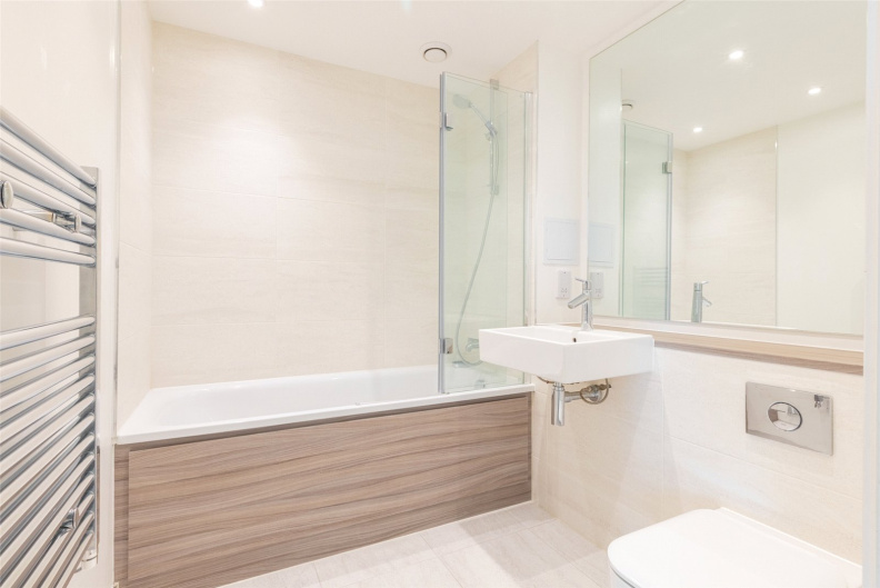 1 bedroom apartments/flats to sale in Lismore Boulevard, Colindale Gardens-image 6