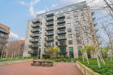 Greenleaf Walk, Southall UB1 image 15