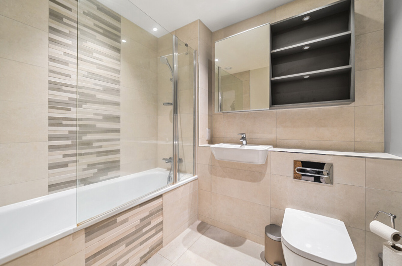 1 bedroom apartments/flats to sale in Greenleaf Walk, Southall-image 8