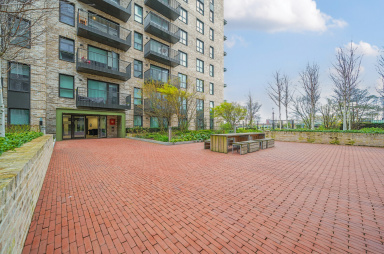 Greenleaf Walk, Southall UB1 image 17
