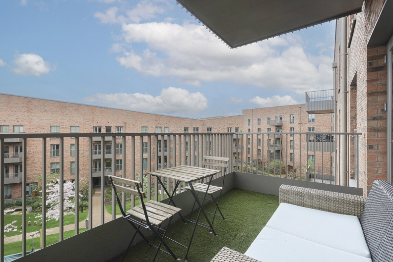 2 bedrooms apartments/flats to sale in Royal Engineers Way, Mill Hill East-image 11
