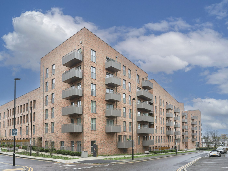 2 bedrooms apartments/flats to sale in Royal Engineers Way, Mill Hill East-image 1