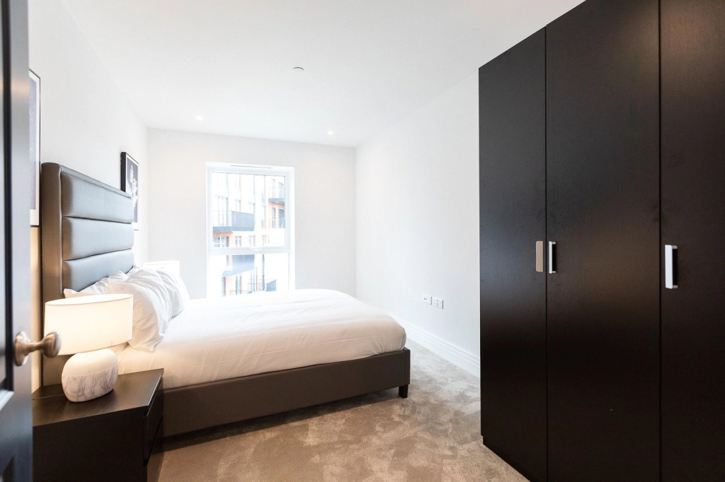 2 bedrooms apartments/flats for sale in Filmworks Walk, Ealing - W5 view 17