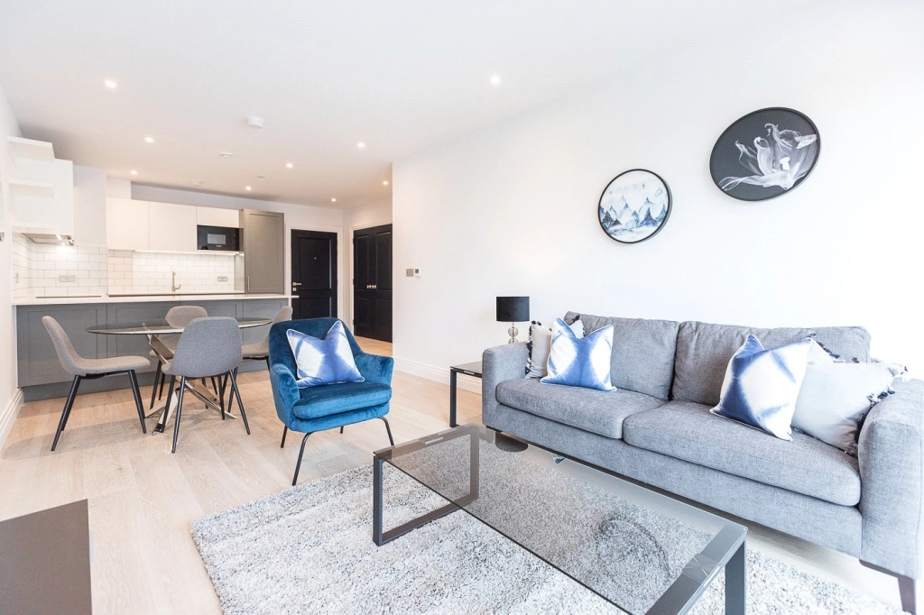 2 bedrooms apartments/flats for sale in Filmworks Walk, Ealing - W5 view 5