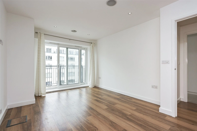 1 bedroom apartments/flats to sale in Heritage Avenue, Beaufort Park-image 10