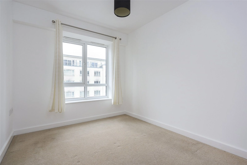 1 bedroom apartments/flats to sale in Heritage Avenue, Beaufort Park-image 7