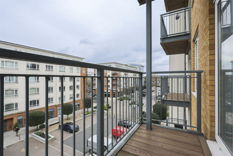 1 bedroom apartments/flats for sale in Heritage Avenue, Beaufort Park - NW9 view 9