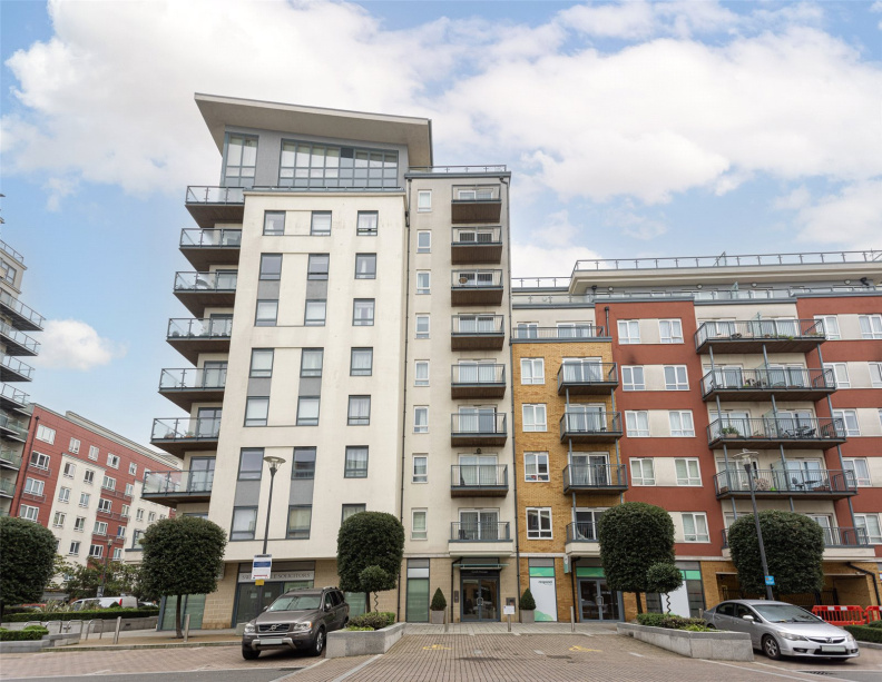 1 bedroom apartments/flats for sale in Heritage Avenue, Beaufort Park - NW9 view 4