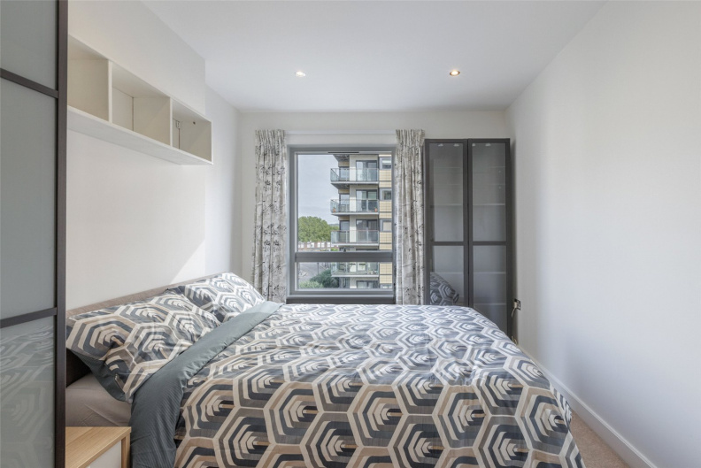 2 bedrooms apartments/flats for sale in Heritage Avenue, Beaufort Park, Colindale - NW9 view 4