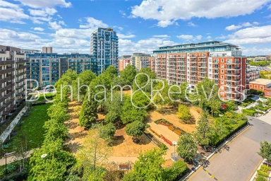 Beaufort Square, London - NW9 view 1