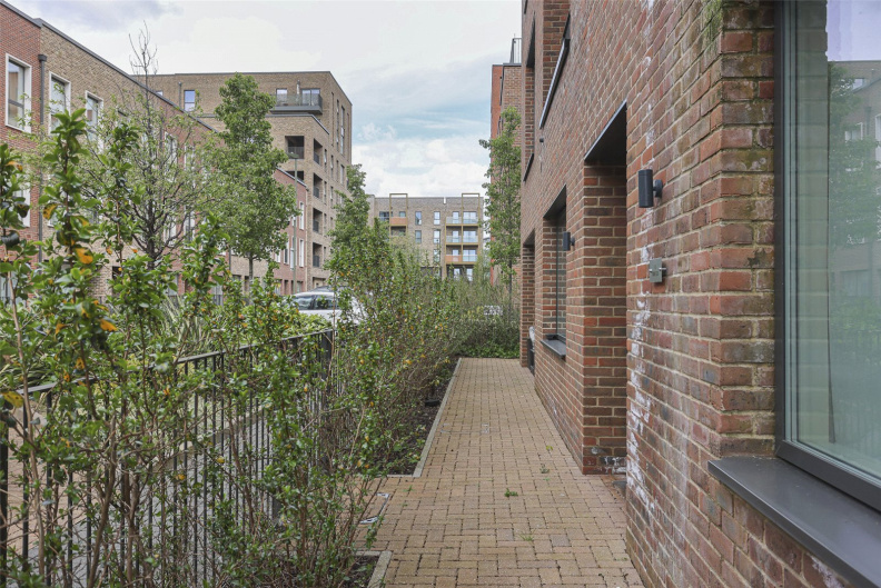 2 bedrooms apartments/flats to sale in Thonrey Close, Colindale Gardens-image 14