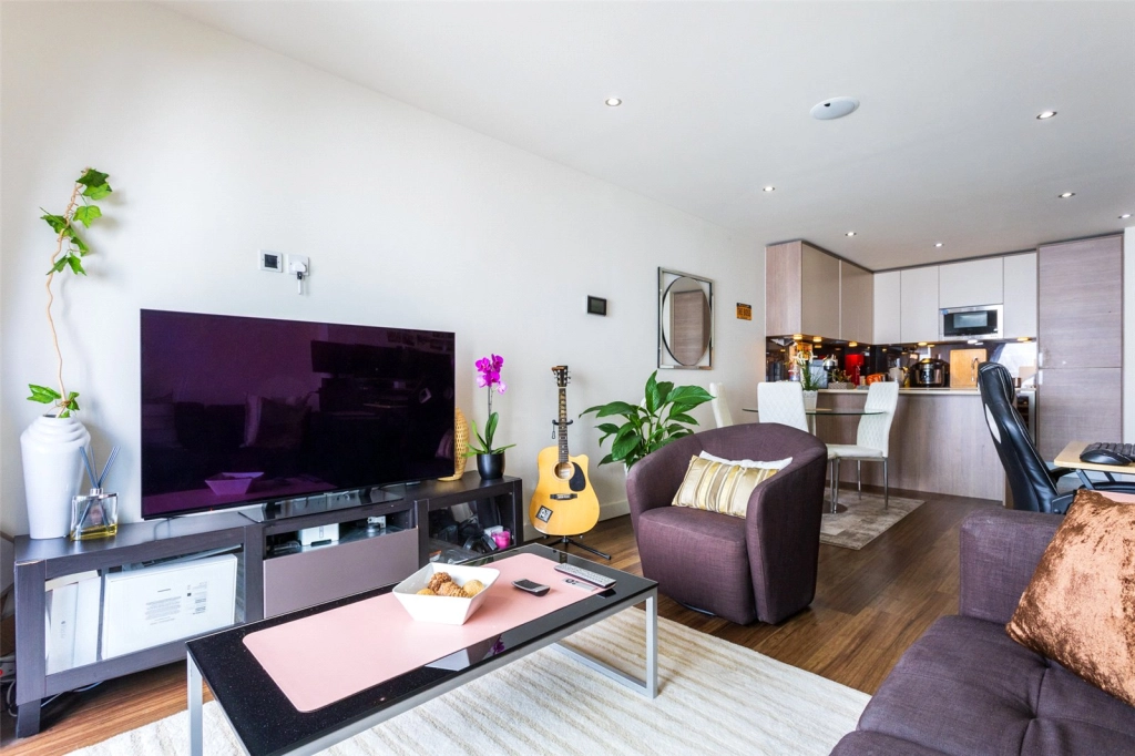 1 bedroom apartments/flats for sale in East Drive, Colindale - NW9 view 3