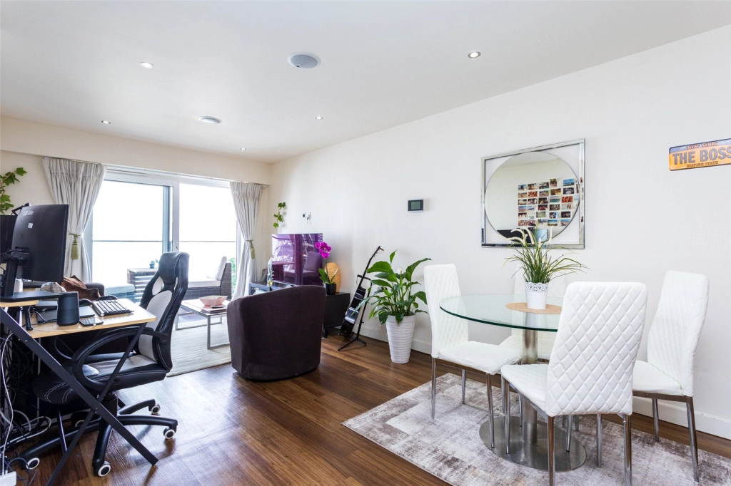 1 bedroom apartments/flats for sale in East Drive, Colindale - NW9 view 10