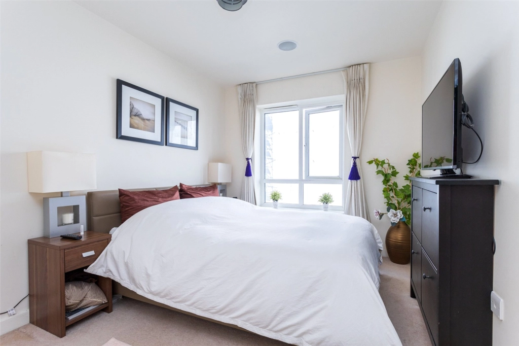 1 bedroom apartments/flats for sale in East Drive, Colindale - NW9 view 5