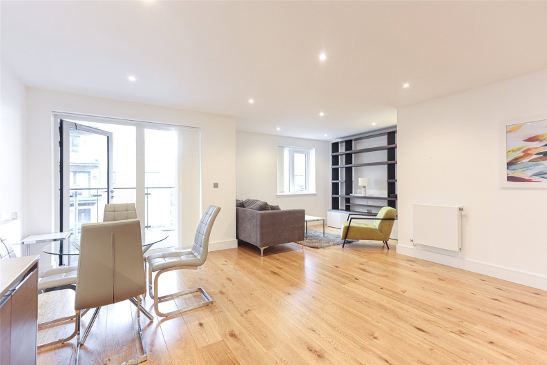 2 bedrooms apartments/flats to sale in Silverworks Close, Colindale-image 4