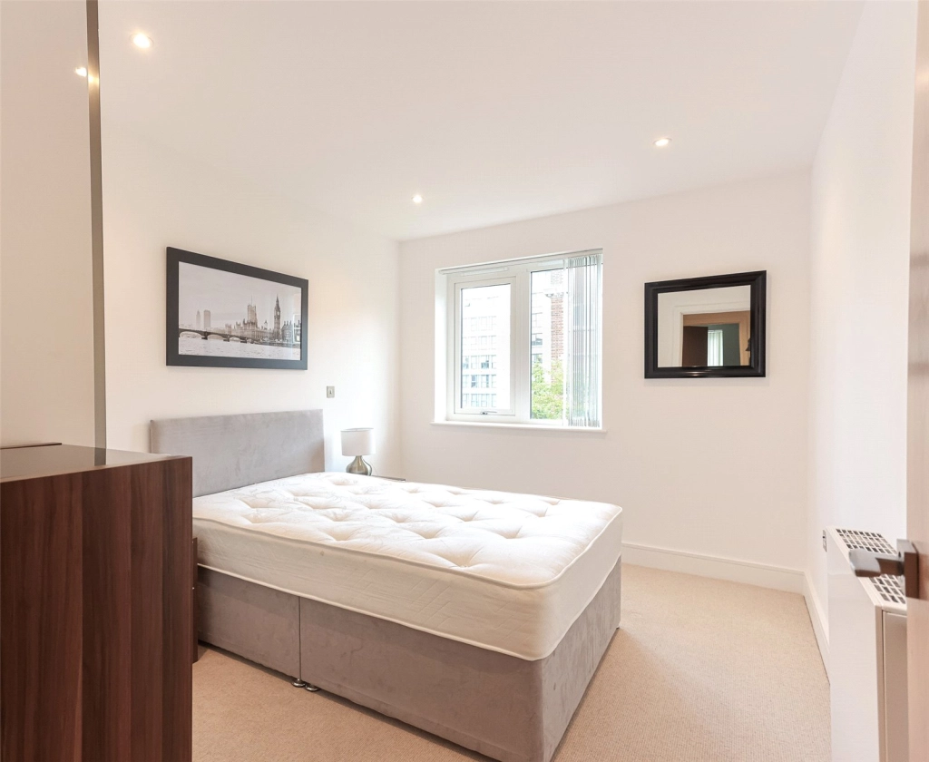 2 bedrooms apartments/flats for sale in Silverworks Close, Colindale - NW9 view 6
