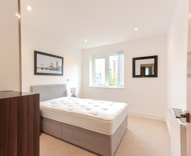 2 bedrooms apartments/flats to sale in Silverworks Close, Colindale-image 5