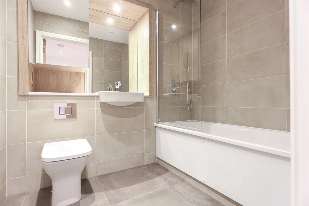 2 bedrooms apartments/flats for sale in Silverworks Close, Colindale - NW9 view 9