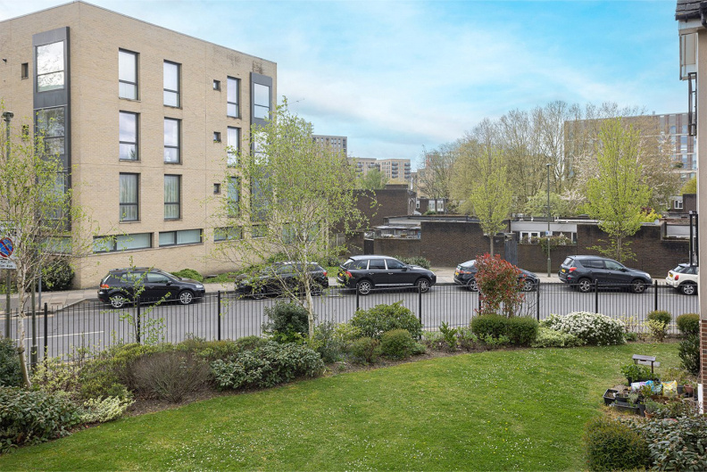 2 bedrooms apartments/flats to sale in Runway Close, Colindale-image 12