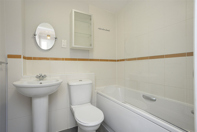 2 bedrooms apartments/flats to sale in Runway Close, Colindale-image 7
