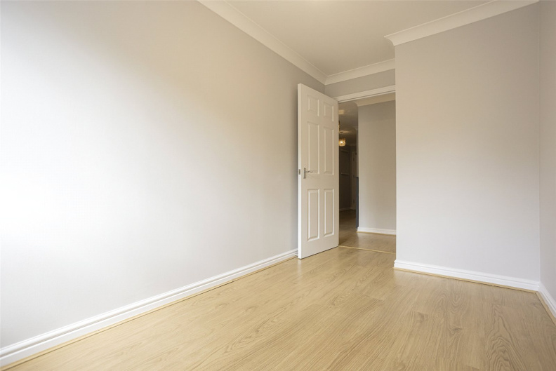 2 bedrooms apartments/flats to sale in Runway Close, Colindale-image 11