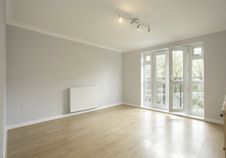 2 bedrooms apartments/flats to sale in Runway Close, Colindale-image 5