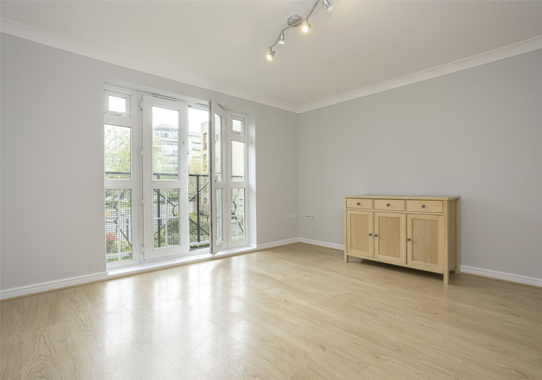 2 bedrooms apartments/flats to sale in Runway Close, Colindale-image 2