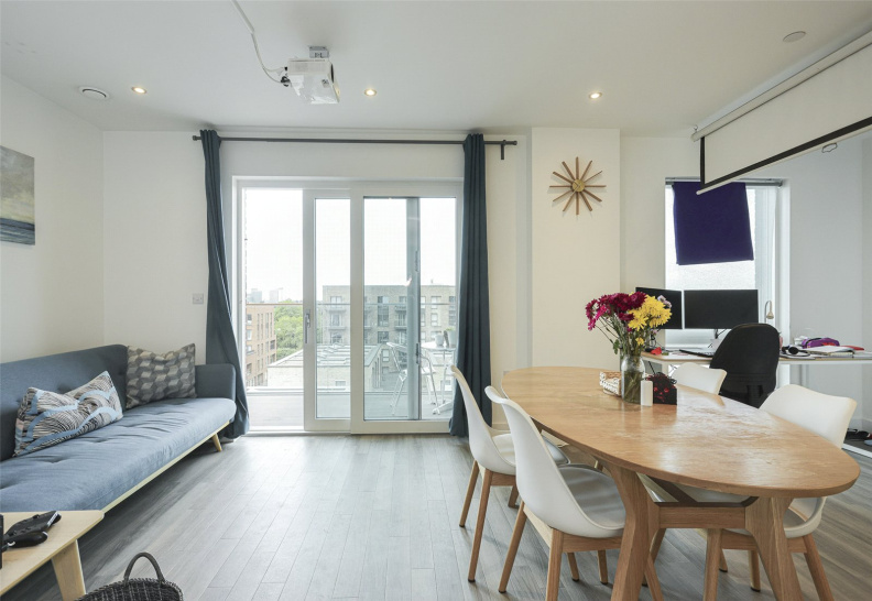 1 bedroom apartments/flats to sale in Lismore Boulevard, Colindale Gardens-image 2