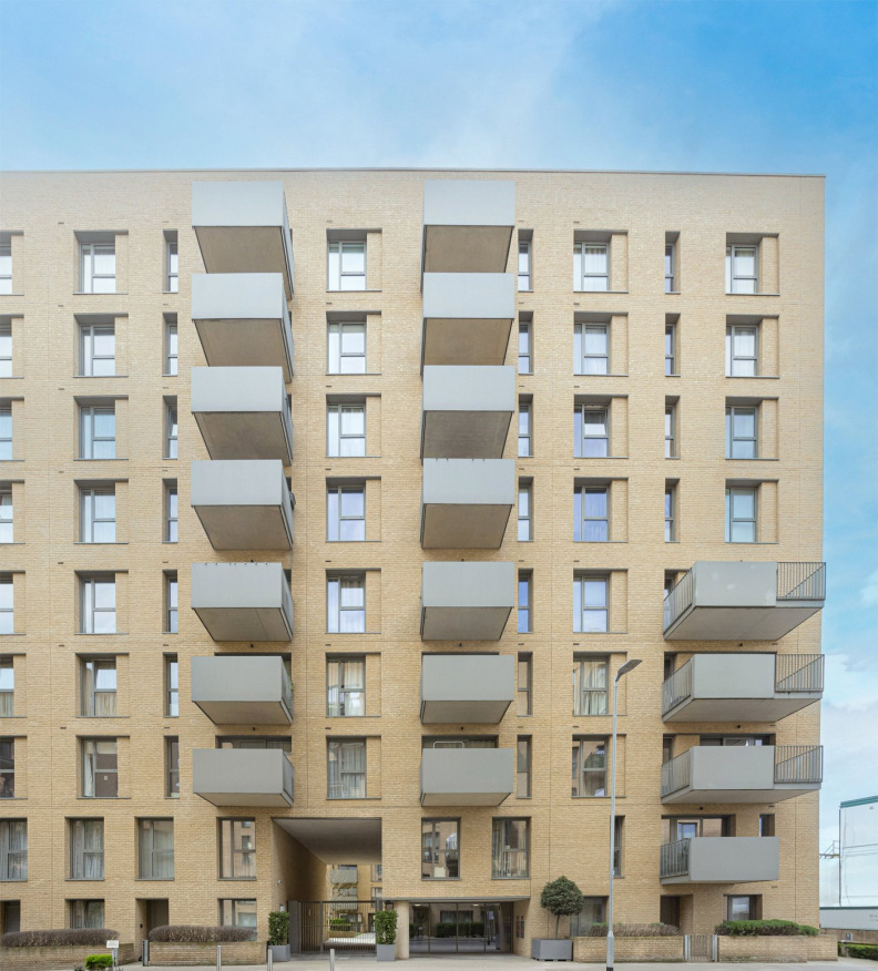 3 bedrooms apartments/flats to sale in Moorhen Drive, Hendon-image 12