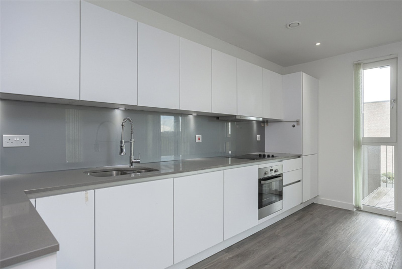 3 bedrooms apartments/flats to sale in Moorhen Drive, Hendon-image 2