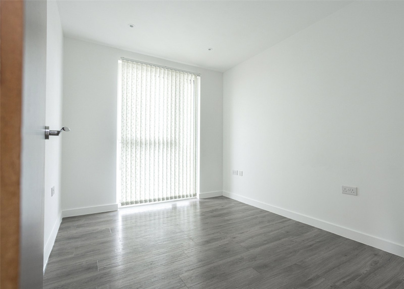 3 bedrooms apartments/flats to sale in Moorhen Drive, Hendon-image 5
