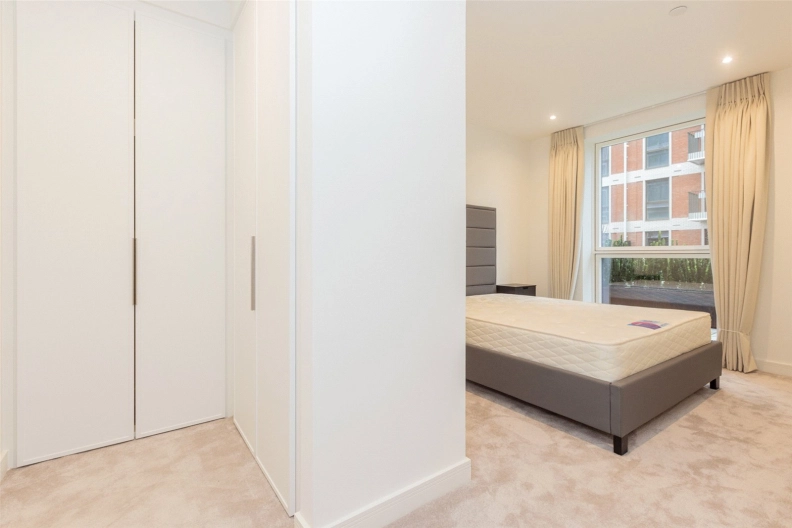 2 bedrooms apartments/flats to sale in Henshaw Parade, The Hyde, Colindale-image 17