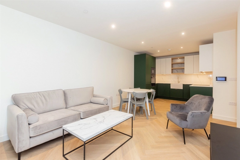 2 bedrooms apartments/flats to sale in Henshaw Parade, The Hyde, Colindale-image 7