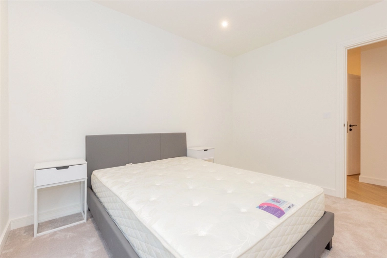 2 bedrooms apartments/flats to sale in Henshaw Parade, The Hyde, Colindale-image 19