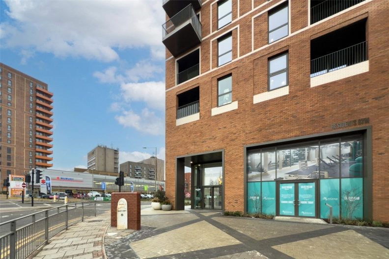 2 bedrooms apartments/flats to sale in Henshaw Parade, The Hyde, Colindale-image 11