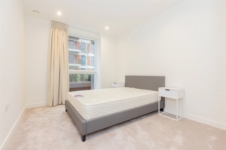 2 bedrooms apartments/flats to sale in Henshaw Parade, The Hyde, Colindale-image 4