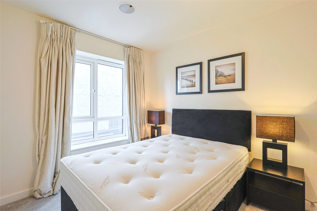 1 bedroom apartments/flats for sale in East Drive, Colindale - NW9 view 6