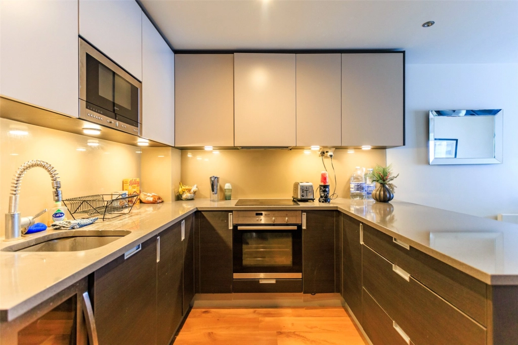 1 bedroom apartments/flats for sale in East Drive, Colindale - NW9 view 10