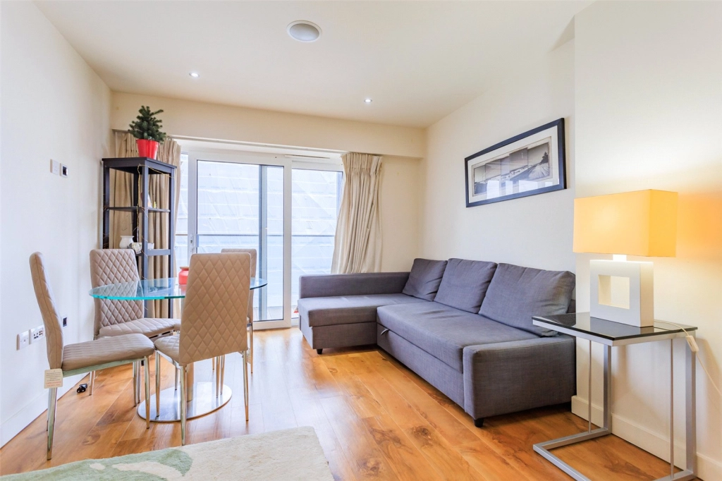 1 bedroom apartments/flats for sale in East Drive, Colindale - NW9 view 4