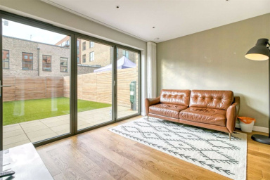 Thonrey Close, Colindale NW9 image 5