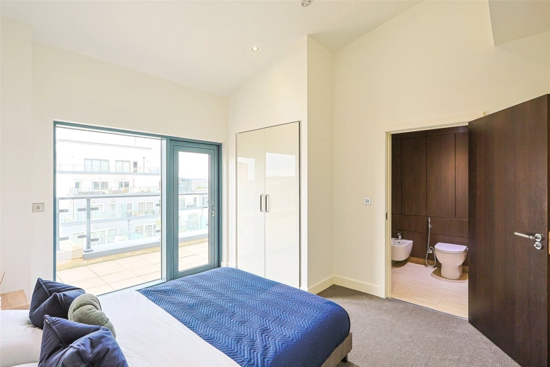 3 bedrooms apartments/flats for sale in Aerodrome Road, Beaufort Park, Colindale - NW9 view 17