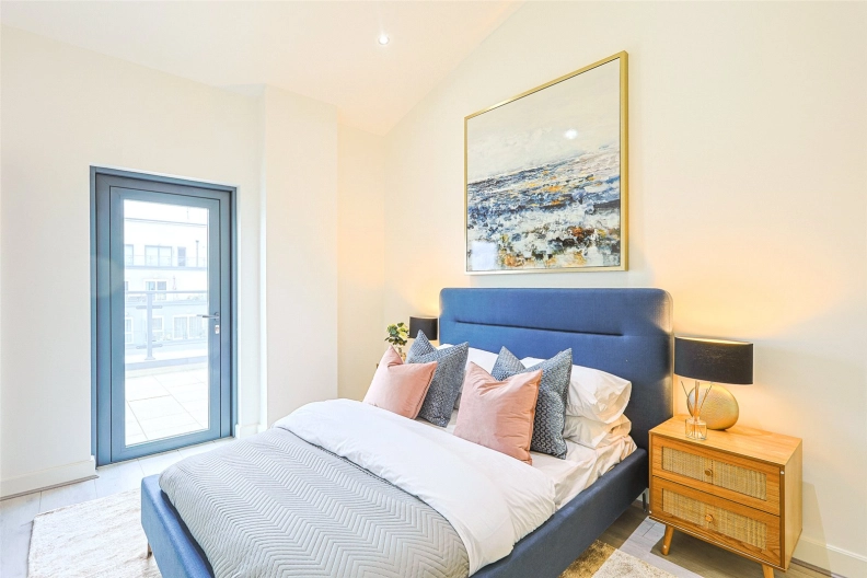 3 bedrooms apartments/flats for sale in Aerodrome Road, Beaufort Park, Colindale - NW9 view 5