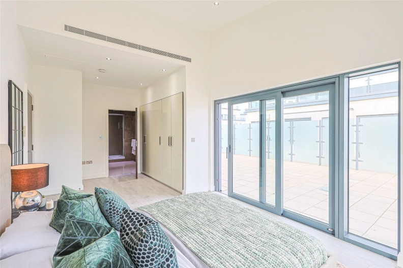 3 bedrooms apartments/flats for sale in Aerodrome Road, Beaufort Park, Colindale - NW9 view 19