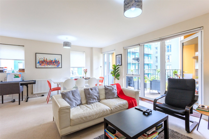 3 bedrooms apartments/flats for sale in Guardian Avenue, Colindale - NW9 view 3